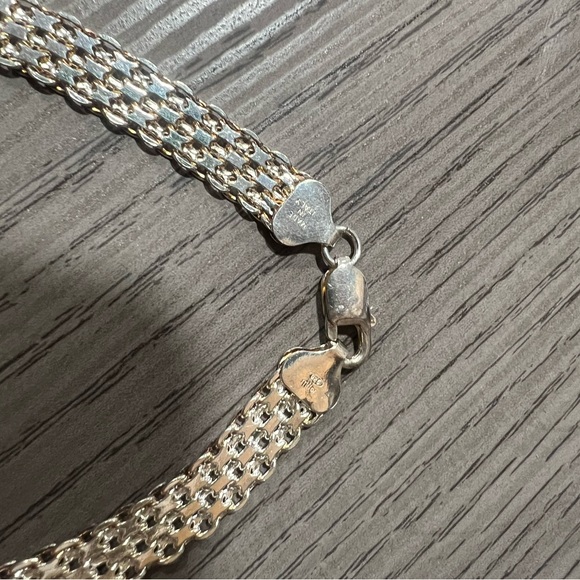 Chic Silver Chain Necklace - Picture 2 of 3